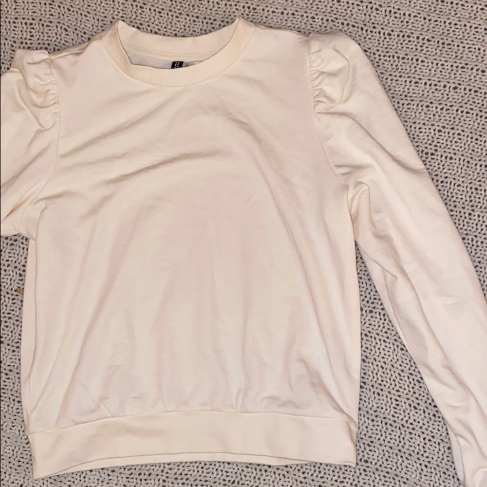 ❣️3 for $10❣️NWOT Cream Longsleeve/Sweater